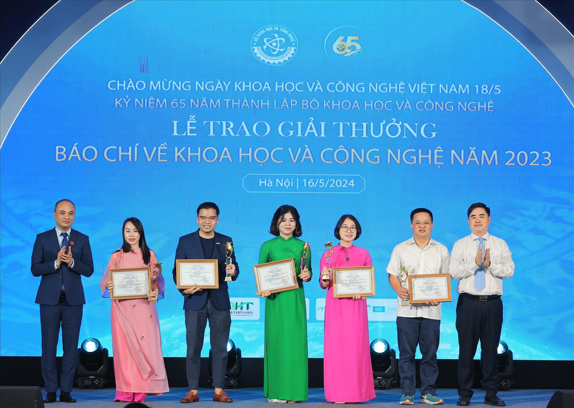 Trao giải thưởng báo chí về Khoa học công nghệ 2023