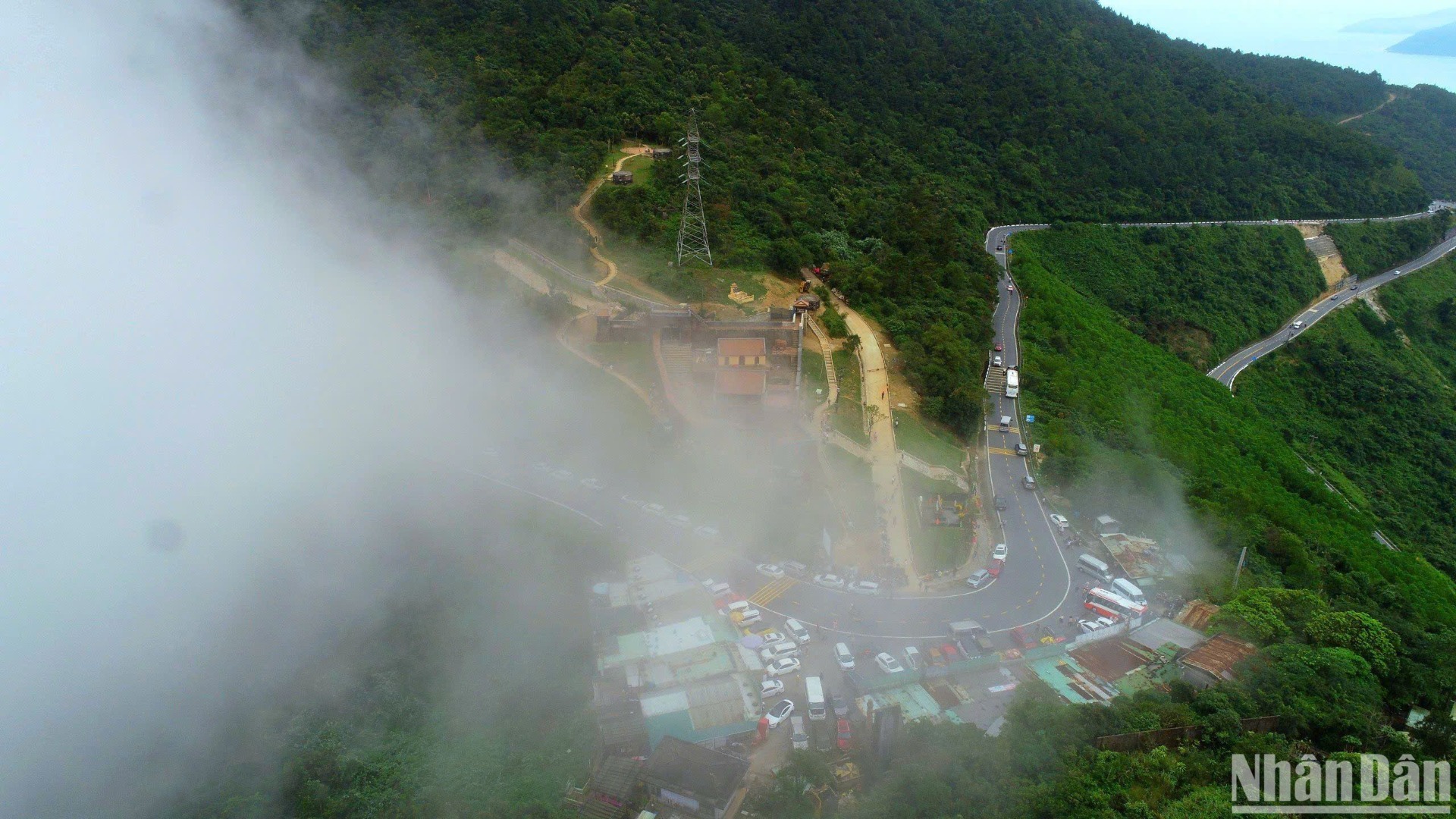 Muchas comodidades nuevas al visitar el Monumento Nacional Hai Van Quan