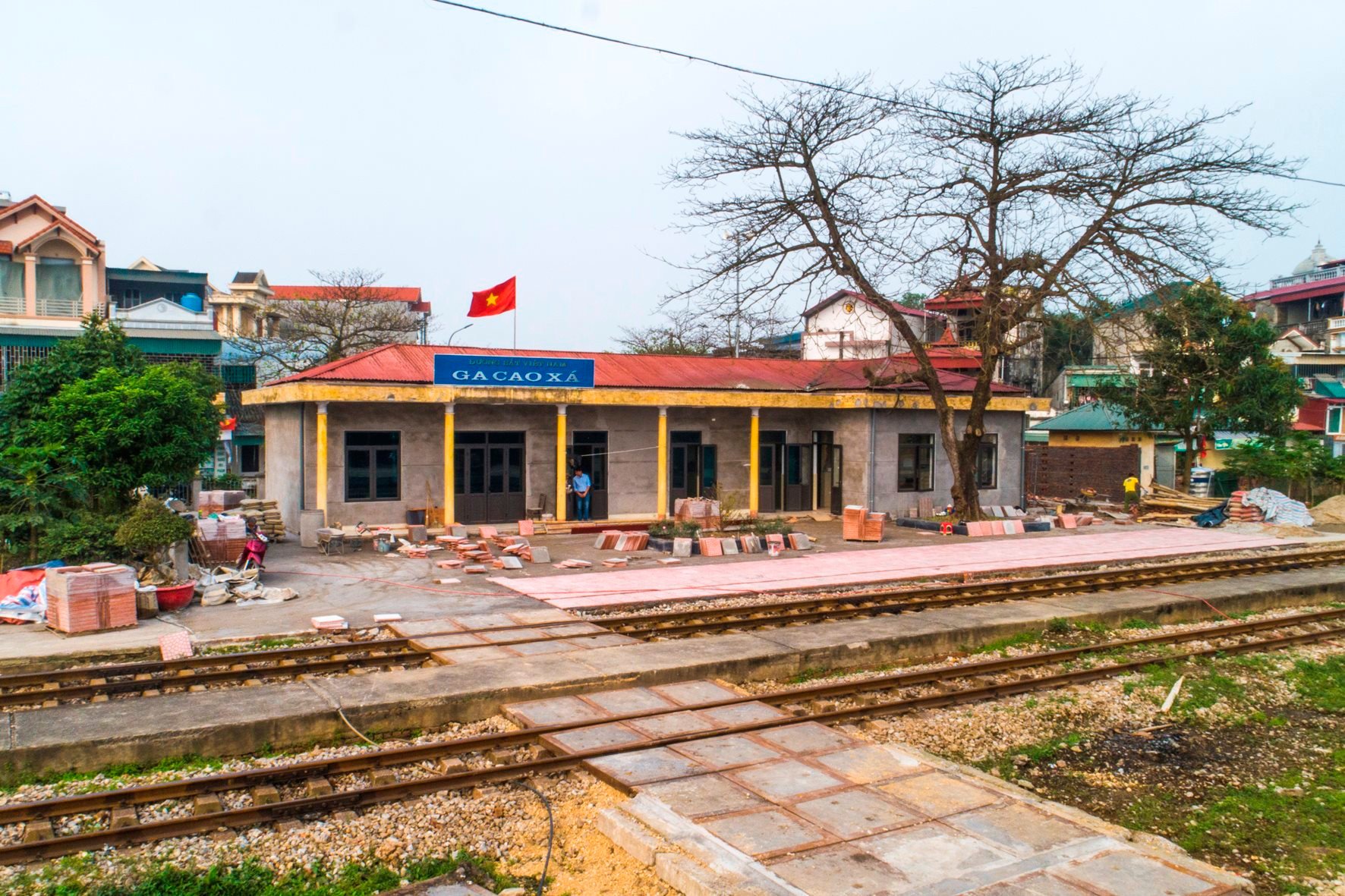 Hai Duong acelera el avance de la construcción para modernizar el patio de carga de la estación Cao Xa