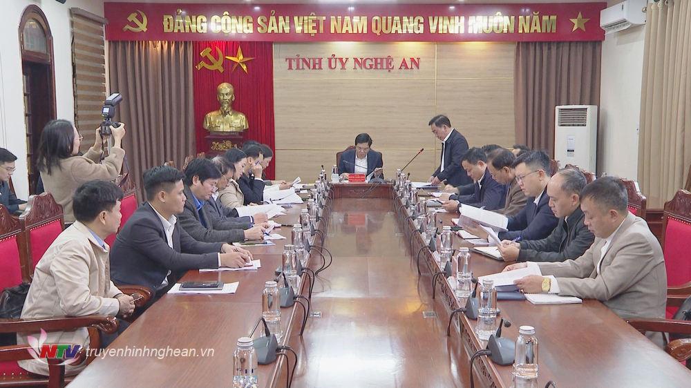 Toàn cảnh buổi làm việc.