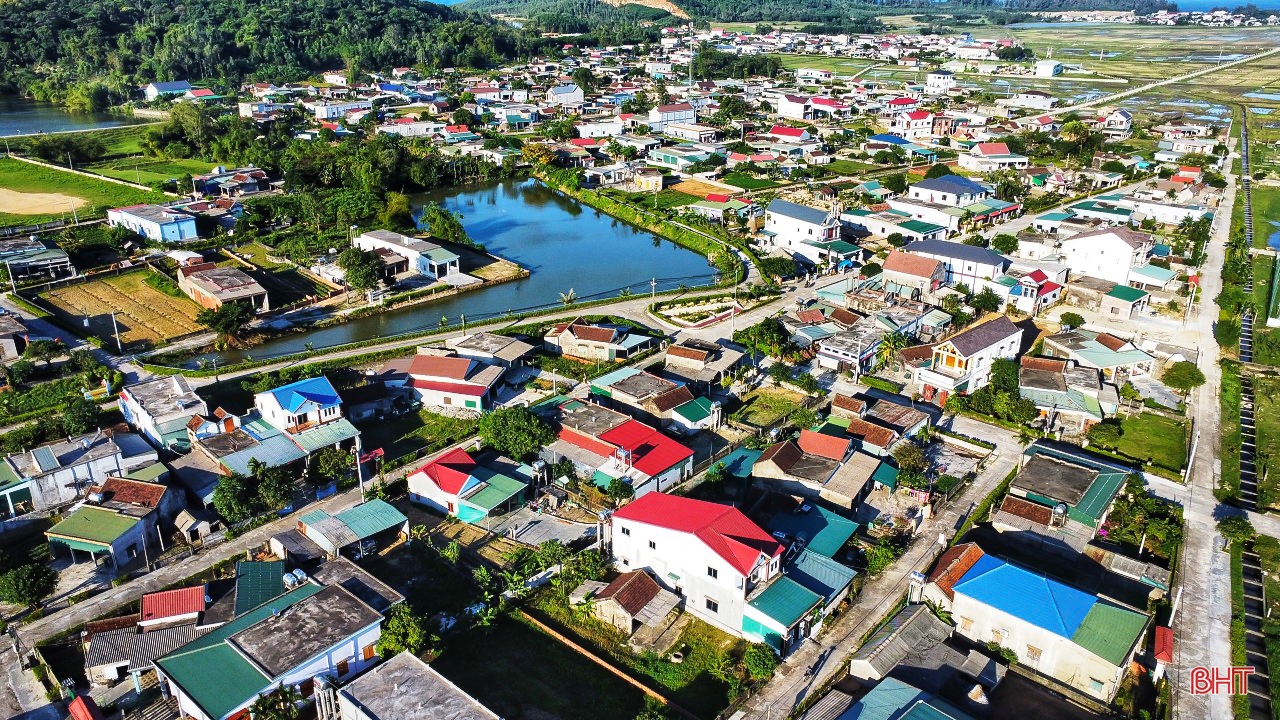 ハティン省における新農村地域の建設：徹底的かつ効果的かつ持続可能な取り組み（第1部）：2024年までに新農村地域の建設作業の完了を加速