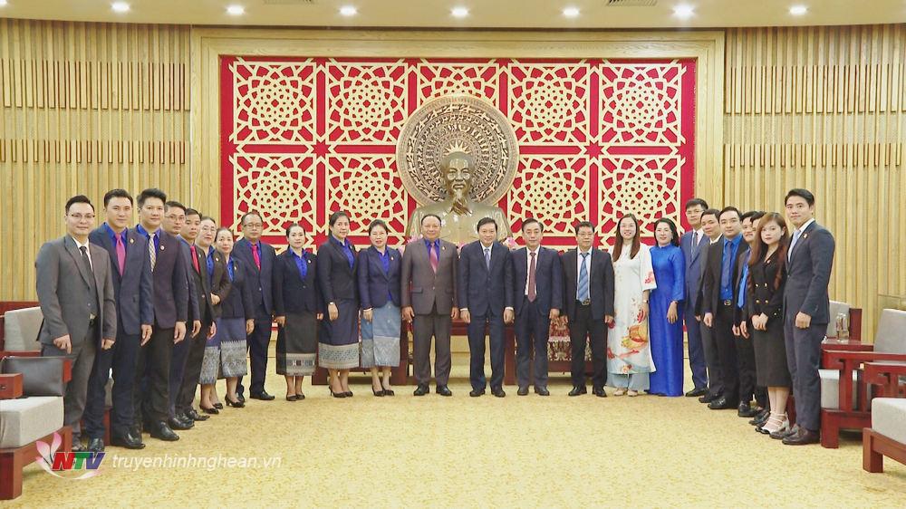 Provincial leaders received the Secretary of the Central Committee of the Lao People's Revolutionary Youth Union