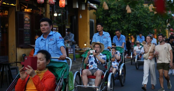 Ngành du lịch cần những cú bắt tay