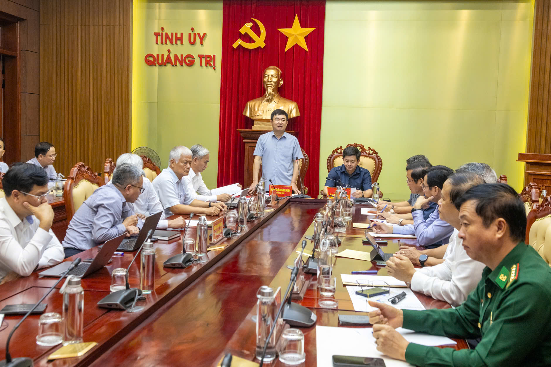 Le groupe national des industries du charbon et des minéraux du Vietnam propose d'investir dans 2 projets dans la zone portuaire de My Thuy