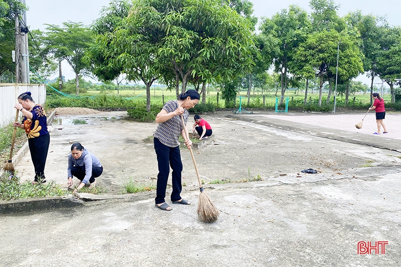 สตรีผู้ทุ่มเทในหมู่บ้านบ้านเกิดของเลขาธิการ Tran Phu