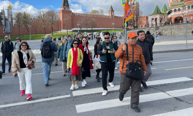 Grupo de turistas vietnamitas en Rusia en abril. Foto: Tien Dat