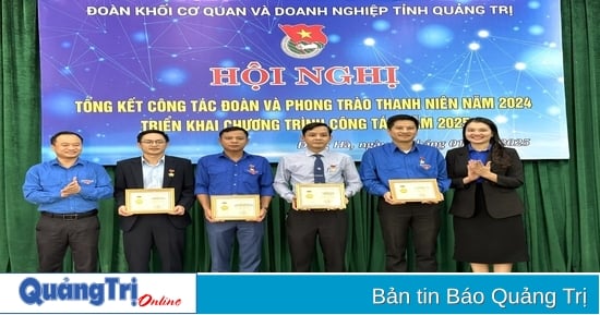 Quang Tri Province's Department of Agencies and Enterprises Delegation deploys work tasks for 2025