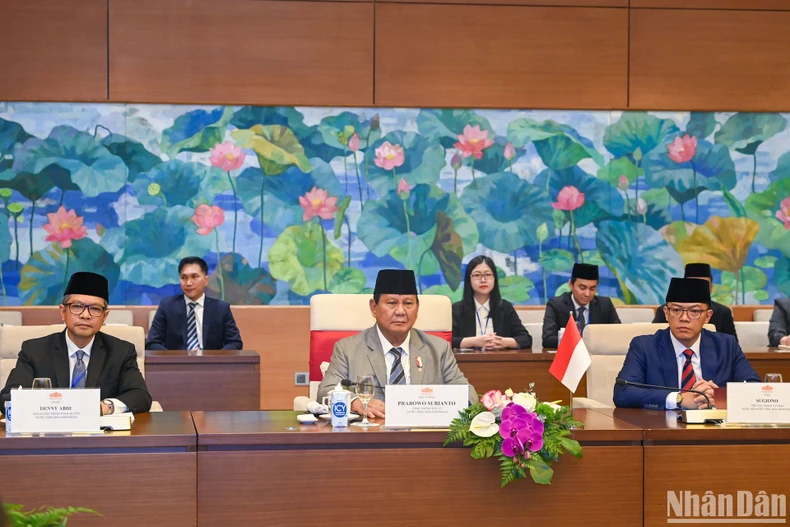 National Assembly Chairman Tran Thanh Man receives Indonesian President-elect Prabowo Subianto photo 2