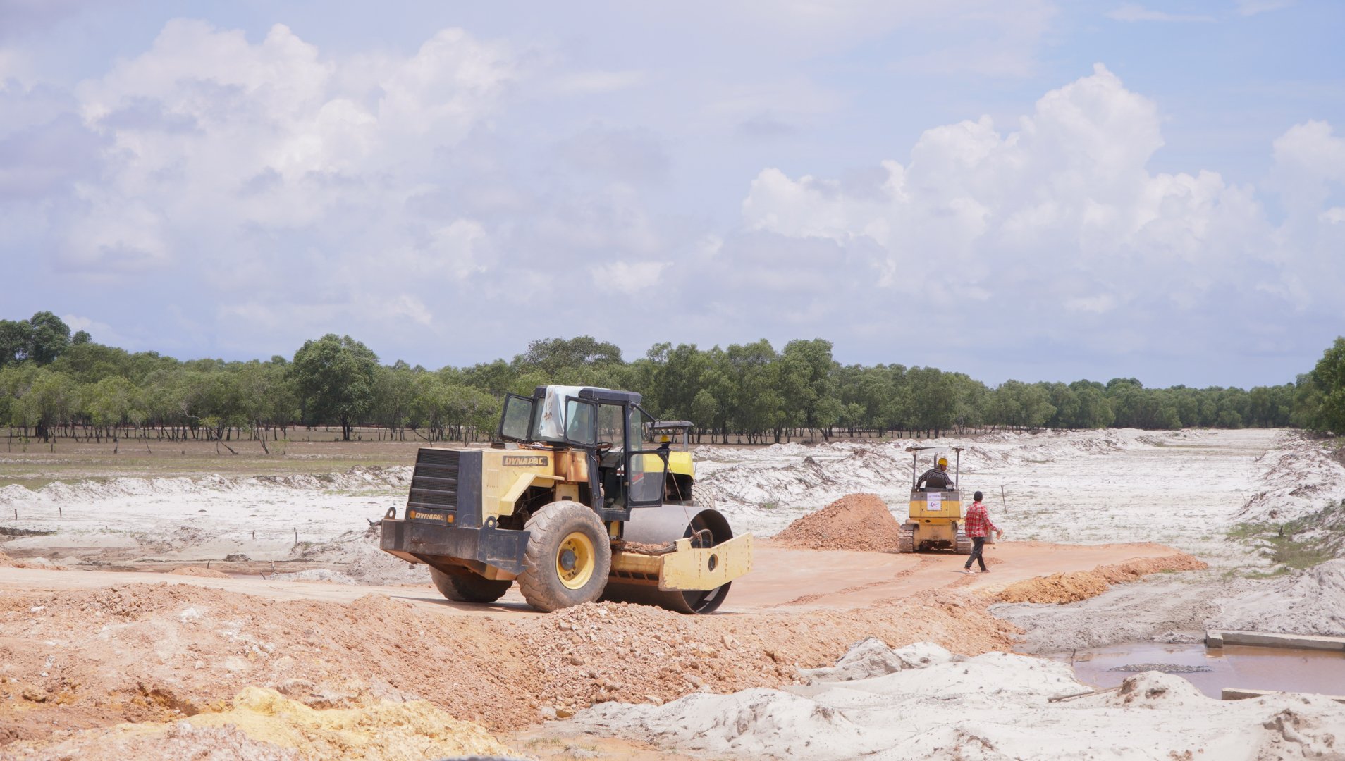 Thi công Dự án Đường ven biển kết nối hành lang kinh tế Đông Tây Quảng Trị