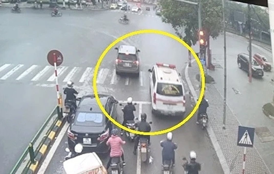 overtake-priority-vehicle.jpg