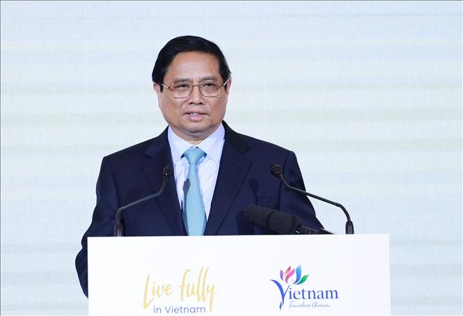 Premierminister Pham Minh Chinh nimmt am vietnamesisch-koreanischen Forum zur Förderung des Tourismus und der kulturellen Zusammenarbeit teil