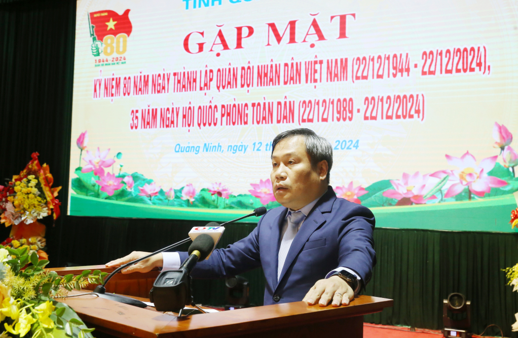 Comrade Vu Dai Thang, member of the Party Central Committee, Secretary of the Provincial Party Committee, spoke at the meeting.