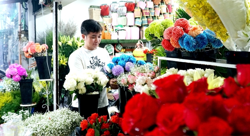 Roses are still the most popular flower among customers.