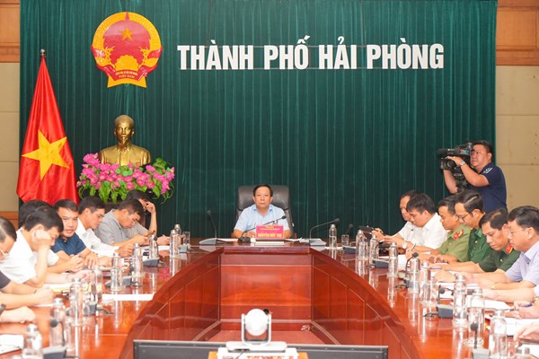 Khẩn trương rà soát, triển khai các biện pháp bảo đảm an toàn đối với hoạt động du lịch, nuôi trồng và đánh bắt thủy hải sản trên biển