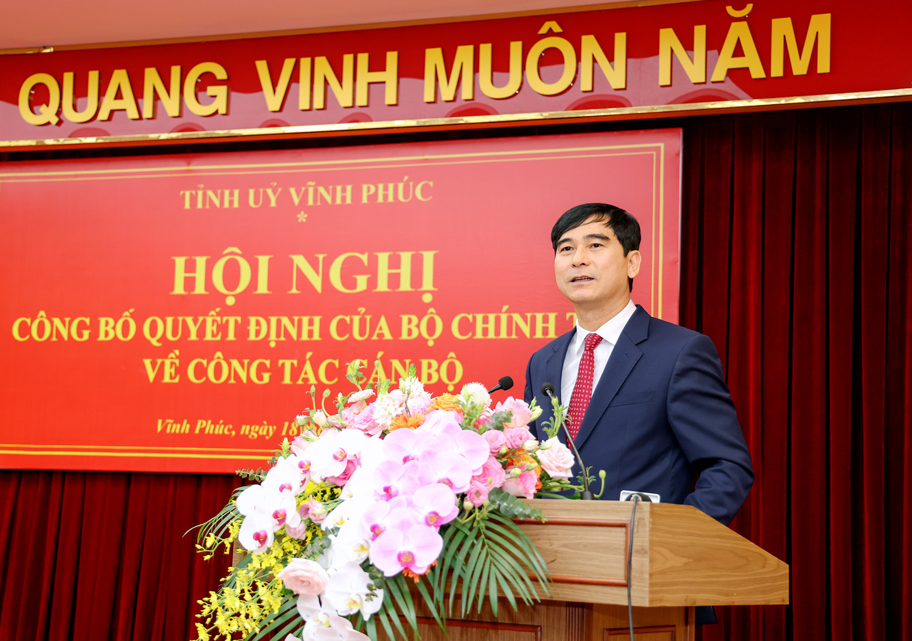 Bộ Chính trị điều động, chỉ định tân Bí thư Tỉnh ủy Vĩnh Phúc- Ảnh 4.