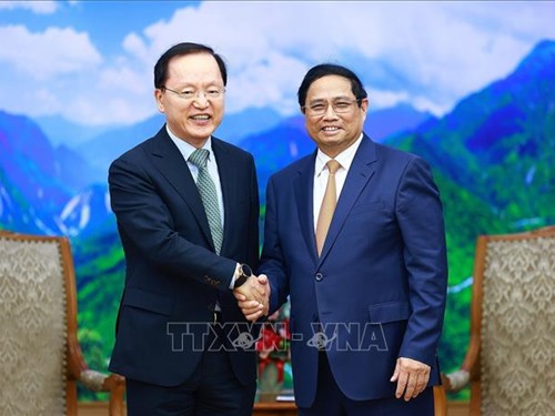 Prime Minister receives General Director in charge of finance of Samsung Group