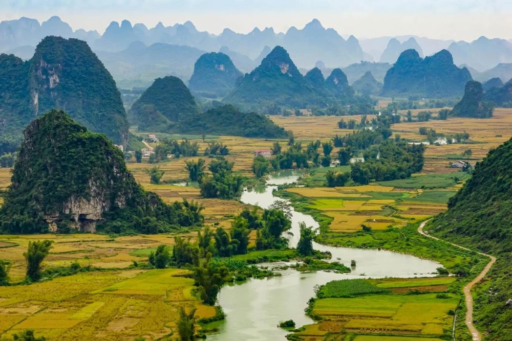 The beauty of Cao Bang, a popular destination for many tourists in recent times. (Illustration photo: CTV/Vietnam+)