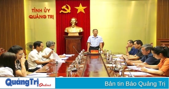 El Comité Permanente del Comité Provincial del Partido trabajó en el plan para el 4º Congreso de Minorías Étnicas de la Provincia de Quang Tri, previsto para el 19 de noviembre de 2024.