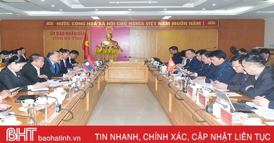 Đoàn đại biểu Quốc hội Lào và Hà Tĩnh trao đổi kinh nghiệm xây dựng, thực hiện chính sách