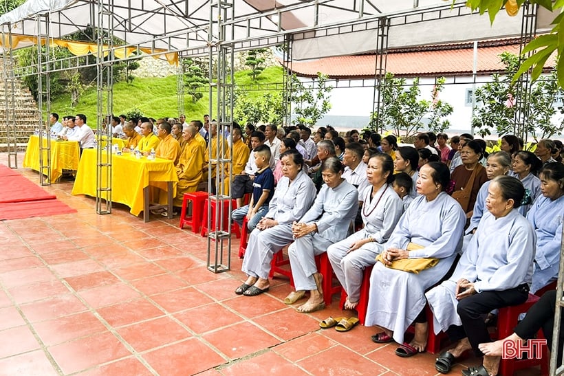 Memorial ceremony of Queen Mother Tran Thi Ngoc Hao in Duc Tho