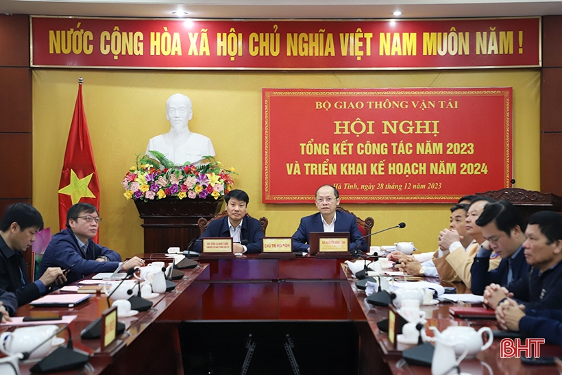 Ha Tinh effectively implements site clearance for the North-South expressway project