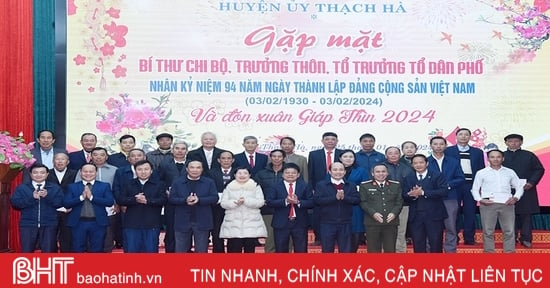 Thạch Hà gặp mặt gần 400 cán bộ thôn, tổ dân phố trên địa bàn