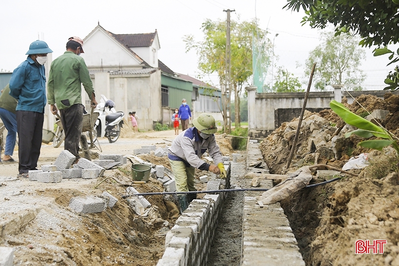 Fast 93 Milliarden VND helfen Vuong Loc, die fortgeschrittene NTM-Ziellinie zu erreichen