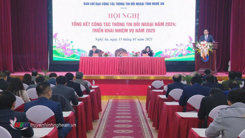 Toàn cảnh hội nghị.