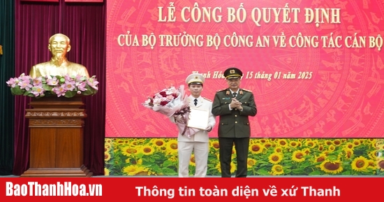 Annonce de la décision de nommer le directeur adjoint de la police provinciale de Thanh Hoa