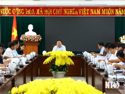 Provincial People's Committee held a meeting to adjust the allocation of land use planning targets for the 2021-2030 period.