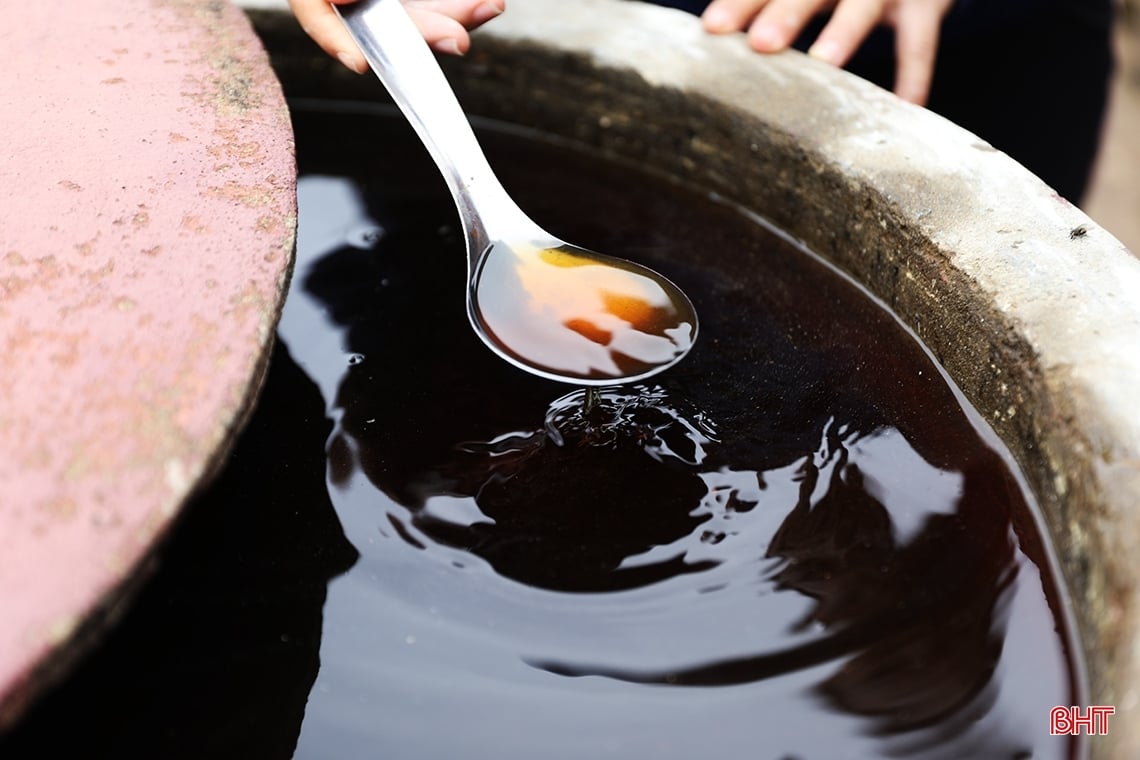 Traditional fish sauce from a coastal village in southern Ha Tinh is a 