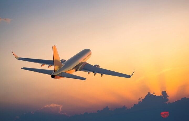 商工大臣が中国との航空機製造協力を指揮。 （図）。