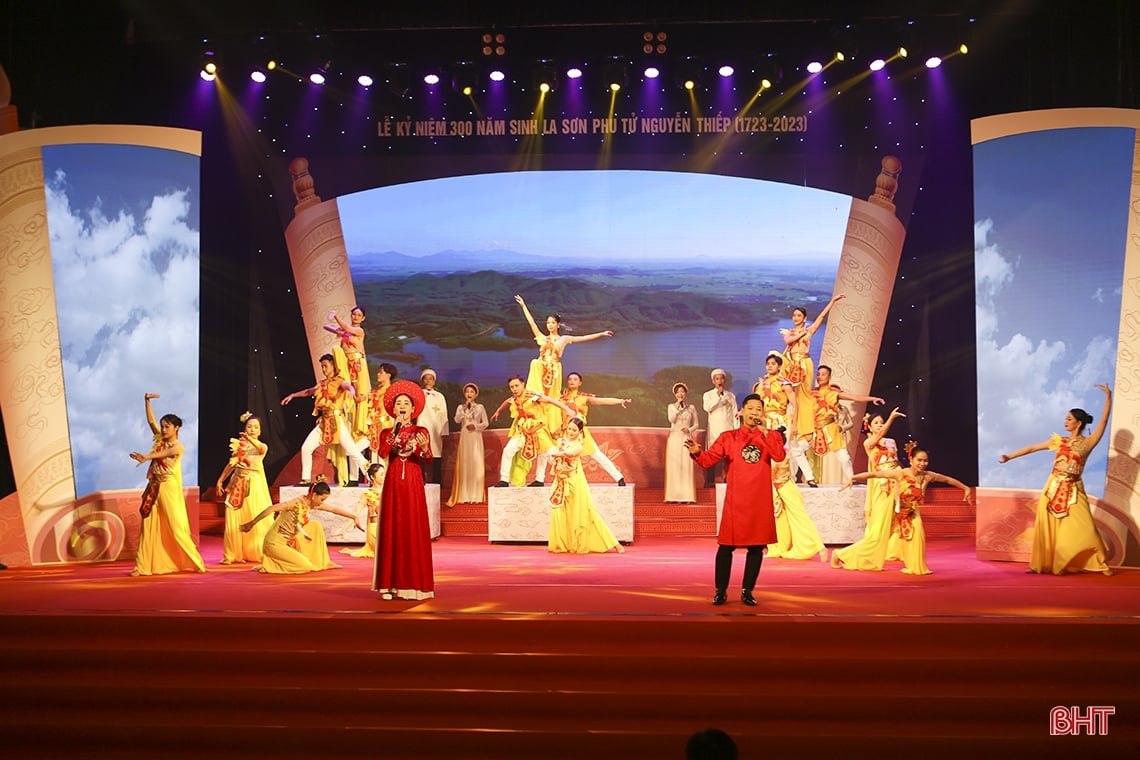 Le programme artistique pour célébrer le 300e anniversaire de la naissance de La Son Phu Tu Nguyen Thiep