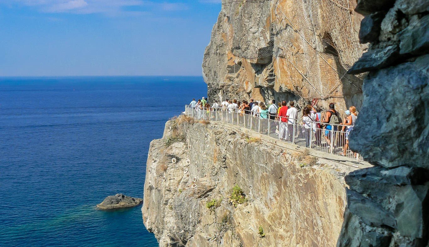 cinque terre sendero azul riomaggiore manarola camino del amor 2 1366x911.jpg