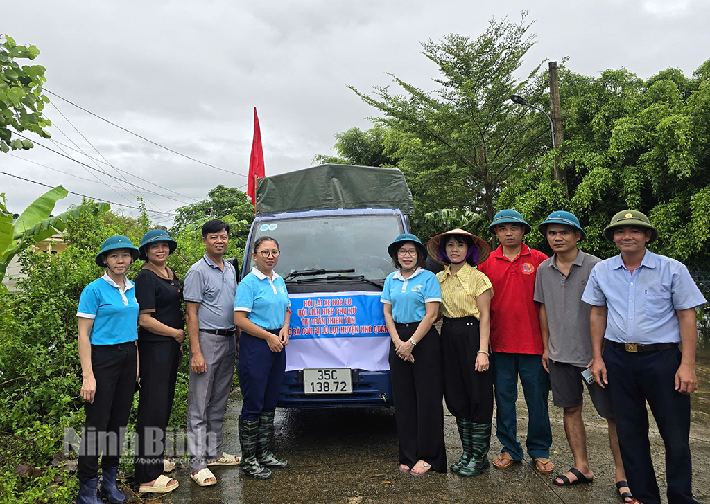 Phụ nữ Hoa Lư hướng về đồng bào bị thiệt hại do bão lũ