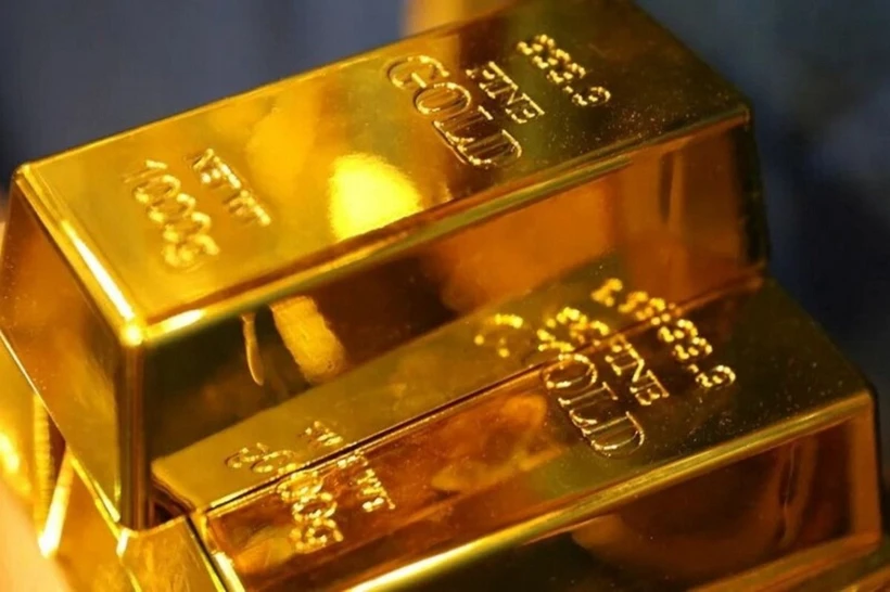 Gold prices end 4 consecutive sessions of increase as USD strengthens