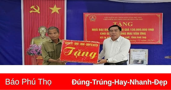 Hỗ trợ 350 triệu đồng xây dựng nhà đại đoàn kết tại huyện Cẩm Khê