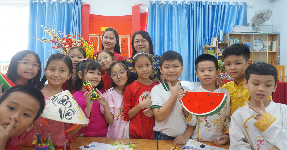 Teachers give students homework for Tet: help their parents, clean the house, go to Tet market