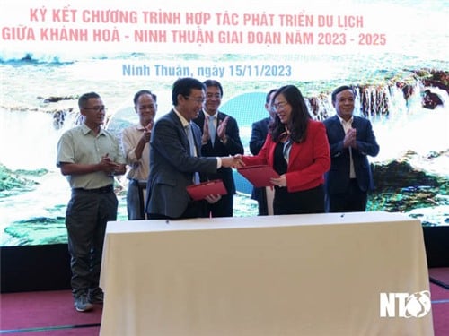 Ninh Thuận và Khánh Hoà ký kết Chương trình hợp tác phát triển du lịch giai đoạn 2023-2025