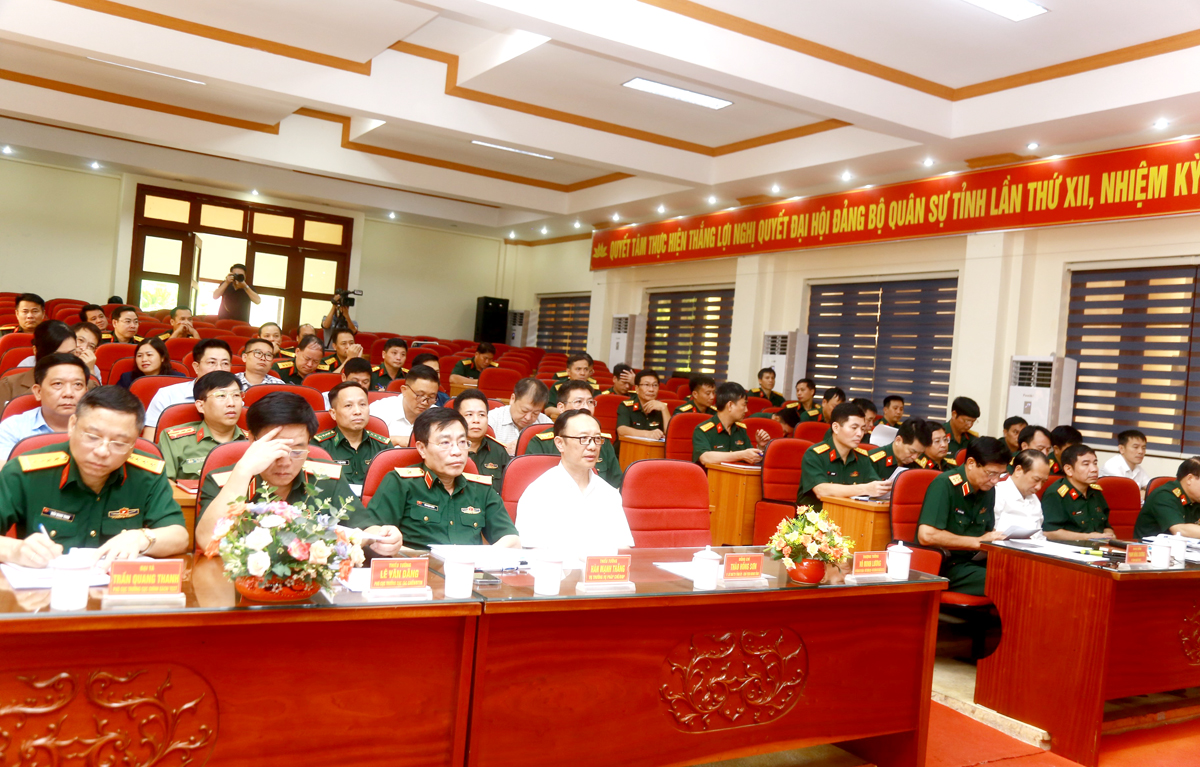 ប្រតិភូសន្និសីទ។