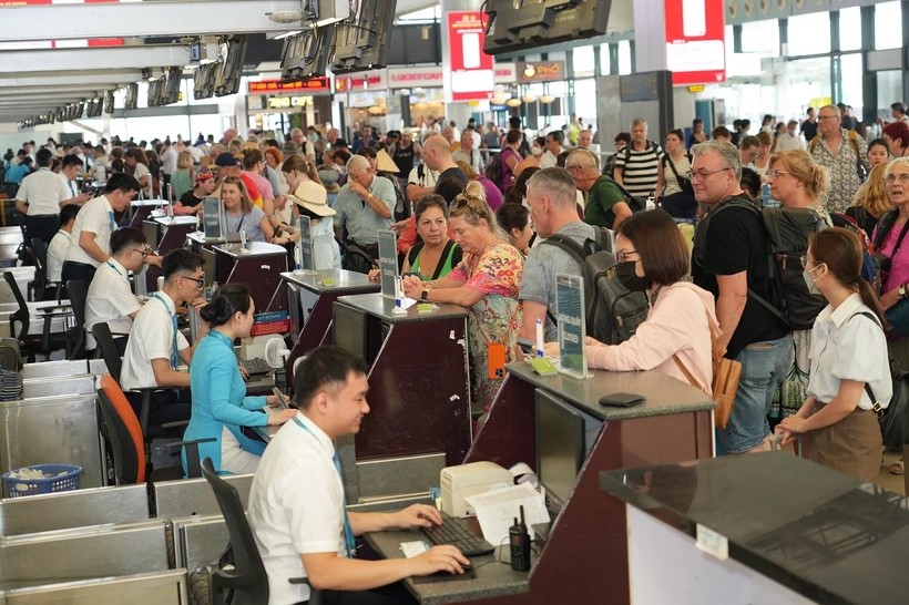 202年の旧正月休暇期間中、多くの航空便がほぼ満席となる。（写真：PV/Vietnam+）