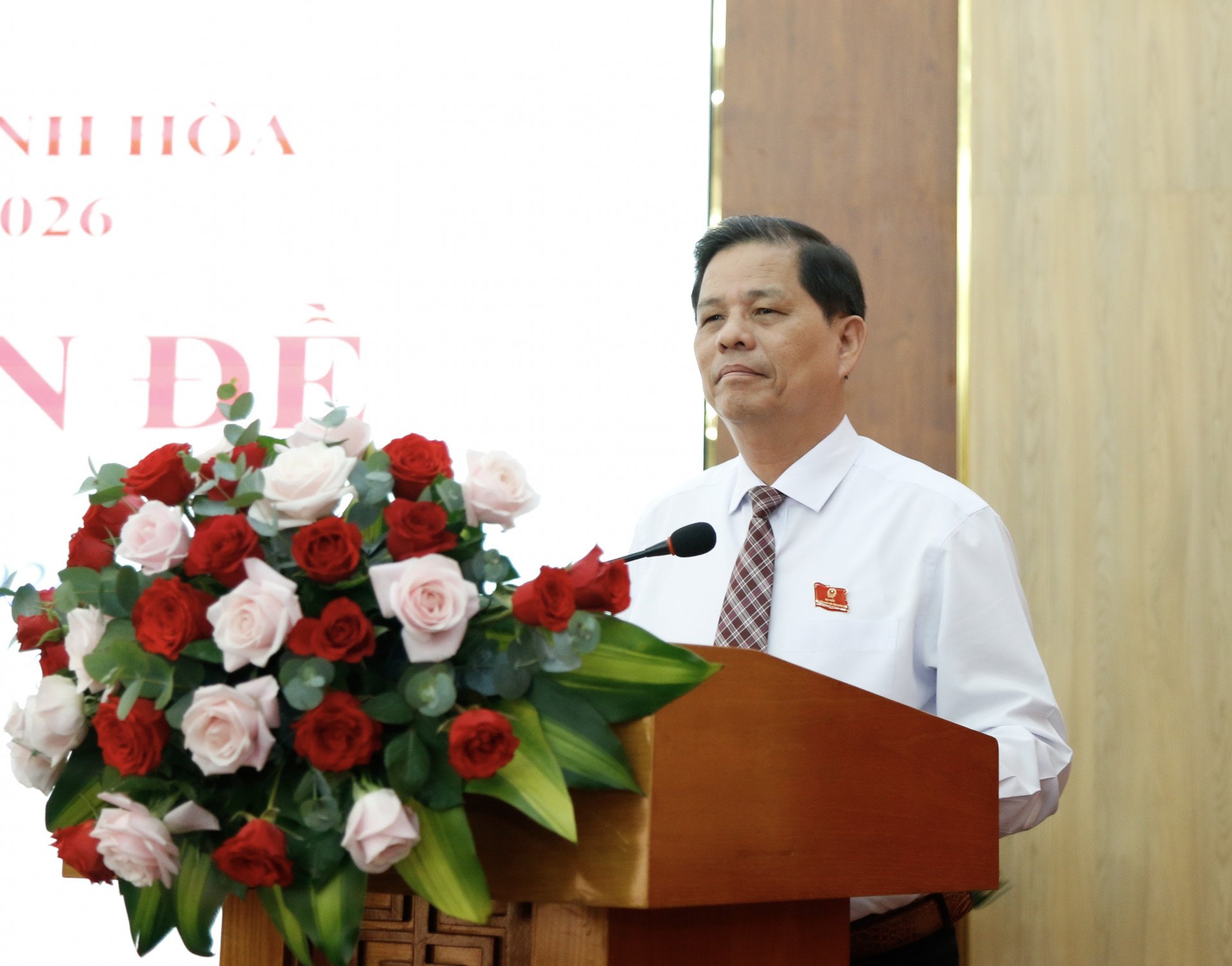 도당위원회 부비서, 도인민위원회 위원장 Nguyen Tan Tuan
