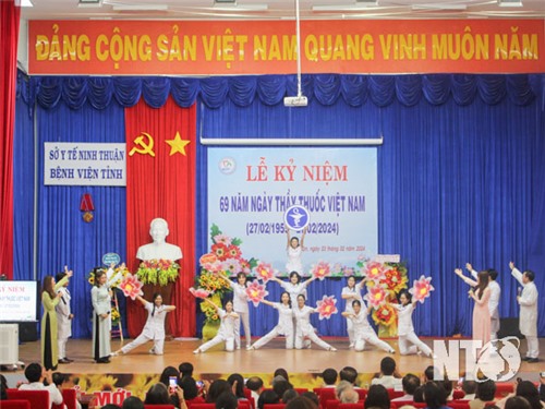 Bệnh viện Đa khoa tỉnh: Kỷ niệm 69 năm Ngày Thầy thuốc Việt Nam