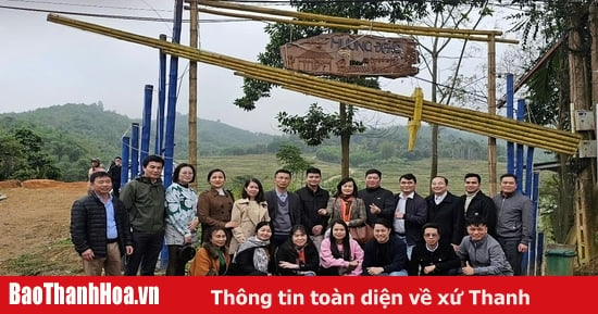 Presentación y promoción de la cultura étnica tailandesa en el distrito de Lang Chanh