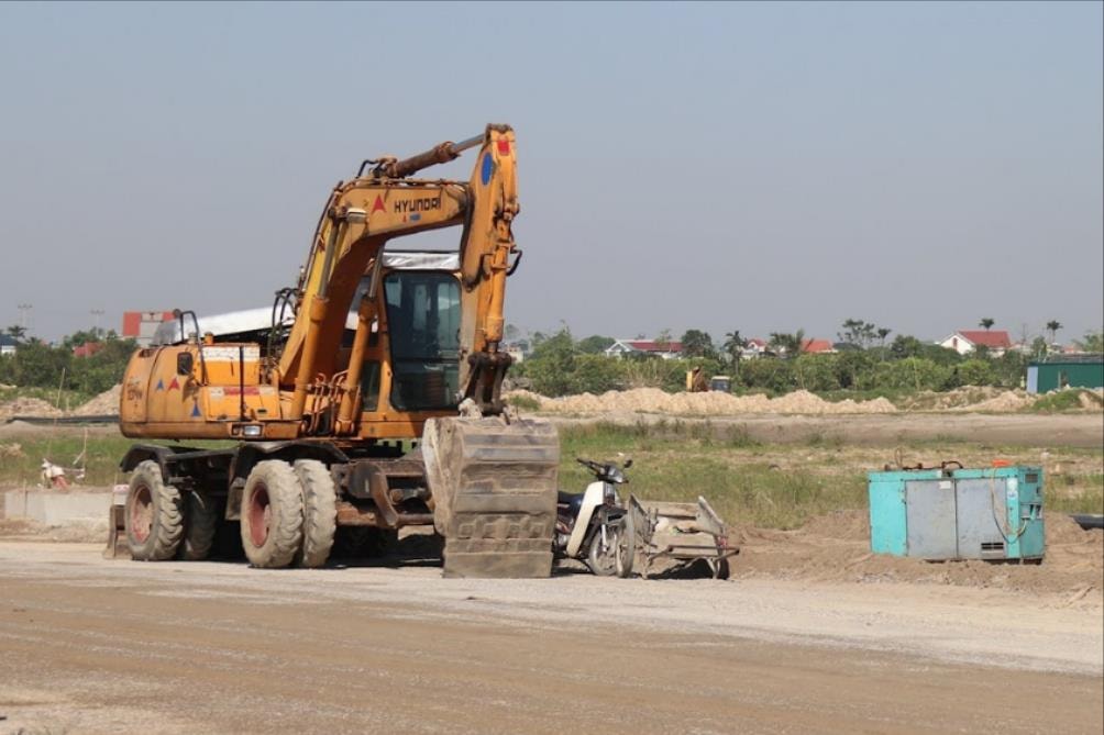 Investoren von Industrieparks in Hai Duong müssen dem Volkskomitee der Provinz dringend über den Stand der Projektumsetzung Bericht erstatten.