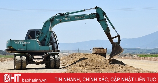 Đẩy nhanh tiến độ thi công các công trình ưu tiên “vượt lũ” ở thị xã Kỳ Anh