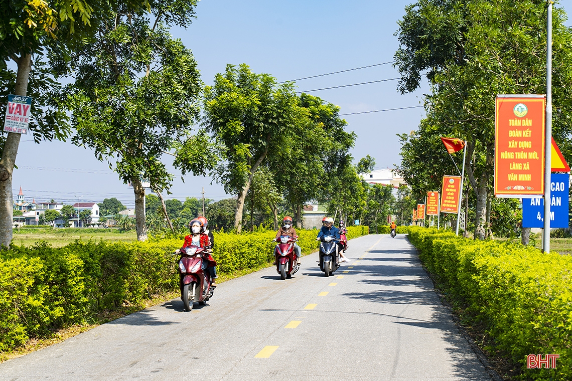 Schwerpunkt auf der Umsetzung des neuen ländlichen Bauprogramms in Ha Tinh