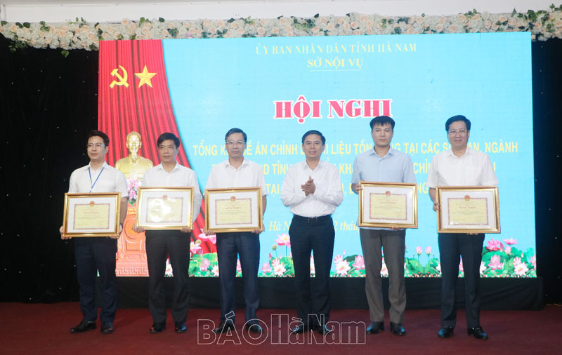 Tổng kết Đề án chỉnh lý khoa học tài liệu tồn đọng tại các sở ban ngành thuộc UBND tỉnh