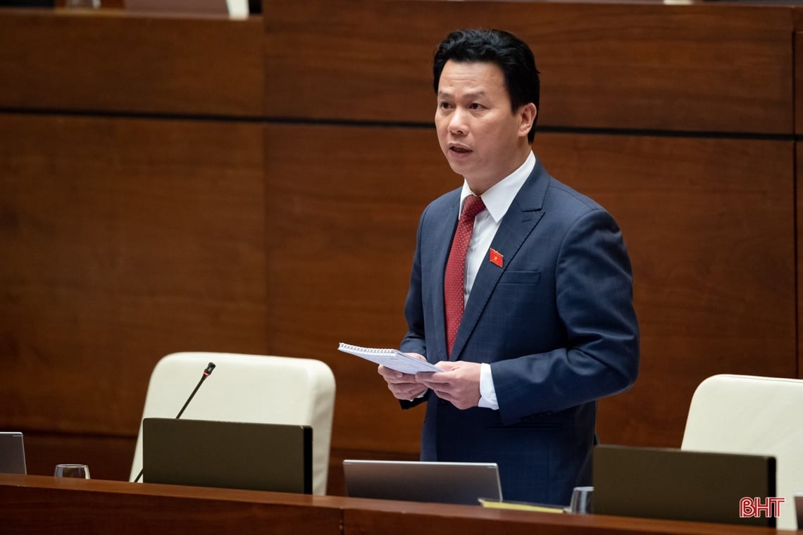 하띤성 국회 대표단, 수자원법 초안에 대해 많은 의견 제시