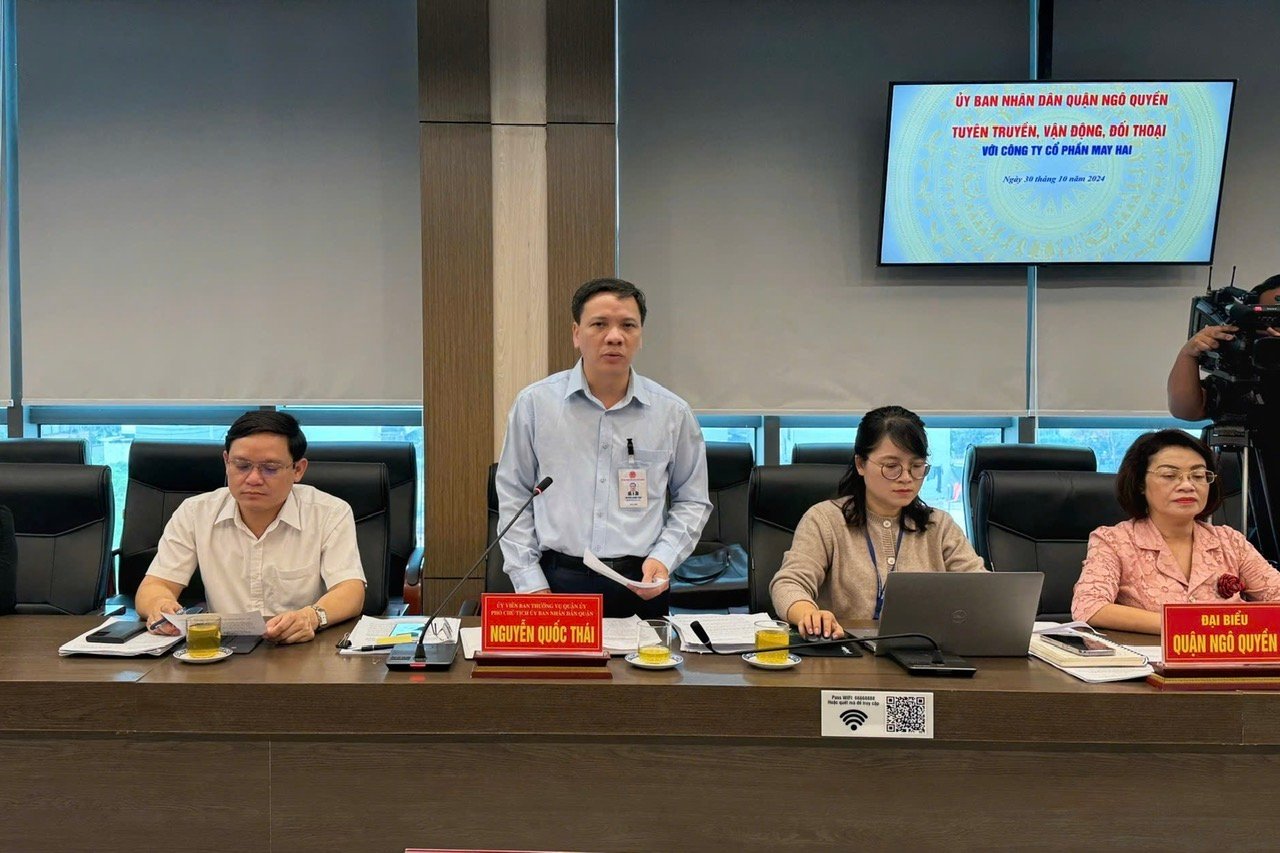 Le district de Ngo Quyen se mobilise et dialogue avec la société par actions May Hai pour remettre les terres récupérées conformément à la décision n° 2592/QD-UBND du 10 août 2022 du Comité populaire de la ville.